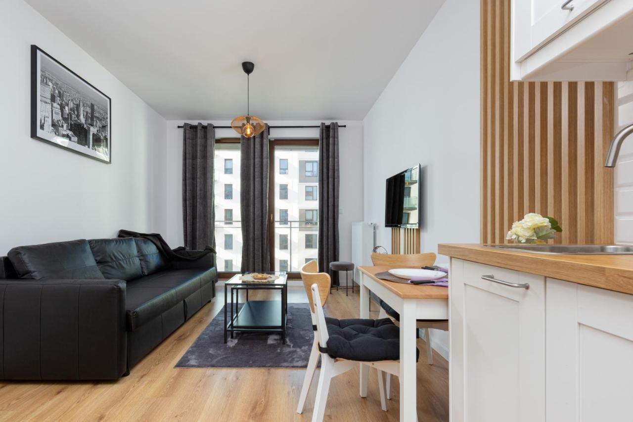 Forum Wola Jana Kazimierza Apartment By Noclegi Renters وارسو المظهر الخارجي الصورة
