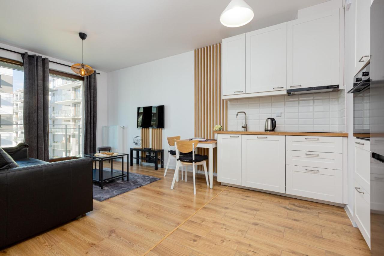 Forum Wola Jana Kazimierza Apartment By Noclegi Renters وارسو المظهر الخارجي الصورة