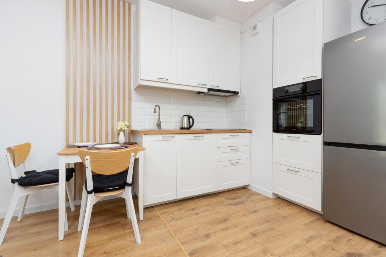 Forum Wola Jana Kazimierza Apartment By Noclegi Renters وارسو المظهر الخارجي الصورة