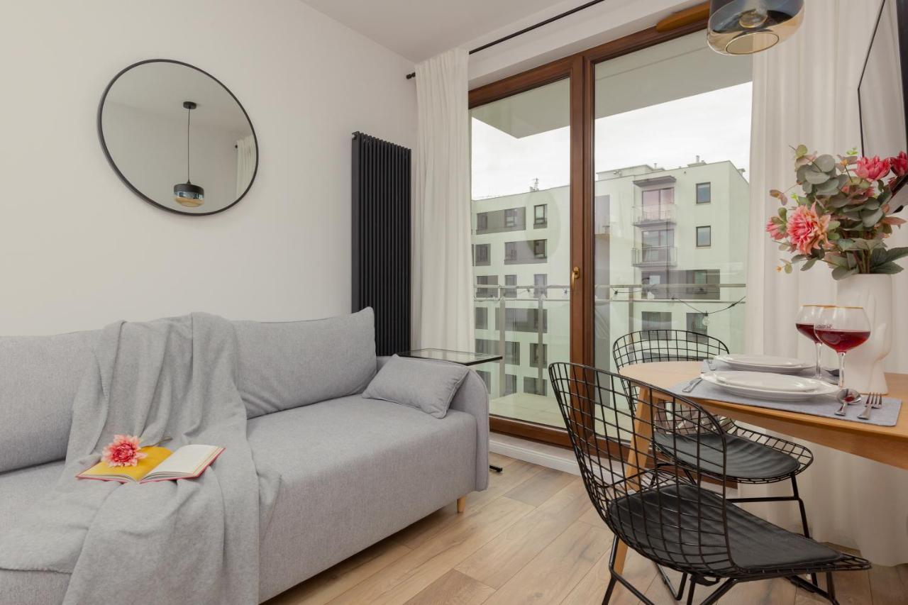 Forum Wola Jana Kazimierza Apartment By Noclegi Renters وارسو المظهر الخارجي الصورة