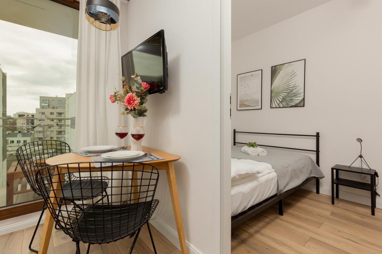 Forum Wola Jana Kazimierza Apartment By Noclegi Renters وارسو المظهر الخارجي الصورة