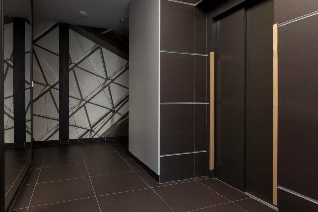 Forum Wola Jana Kazimierza Apartment By Noclegi Renters وارسو المظهر الخارجي الصورة