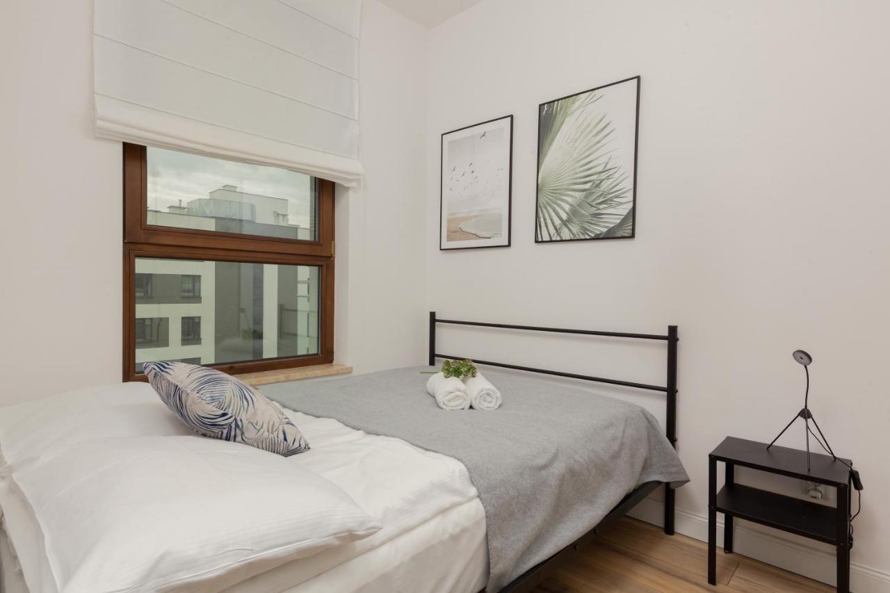 Forum Wola Jana Kazimierza Apartment By Noclegi Renters وارسو المظهر الخارجي الصورة